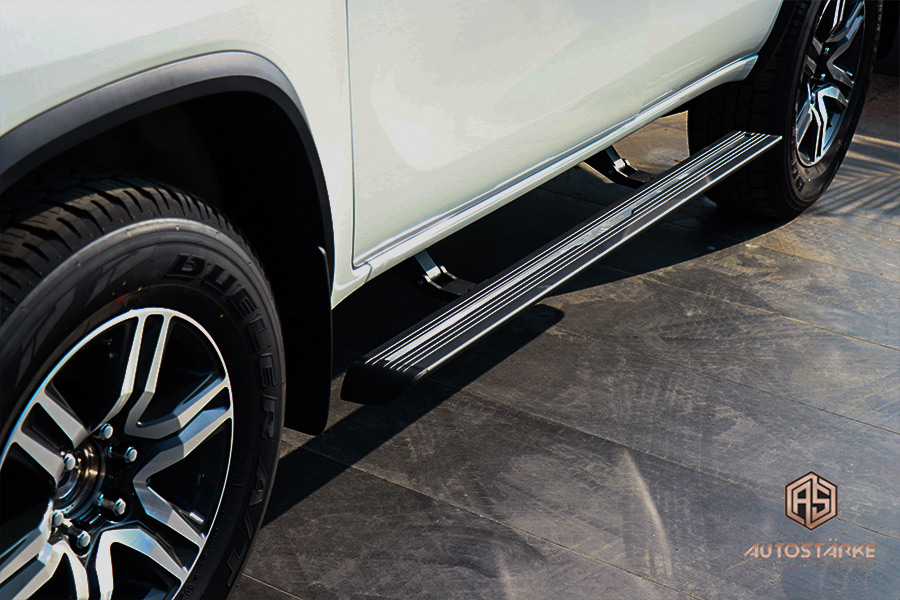 electric-powered running board