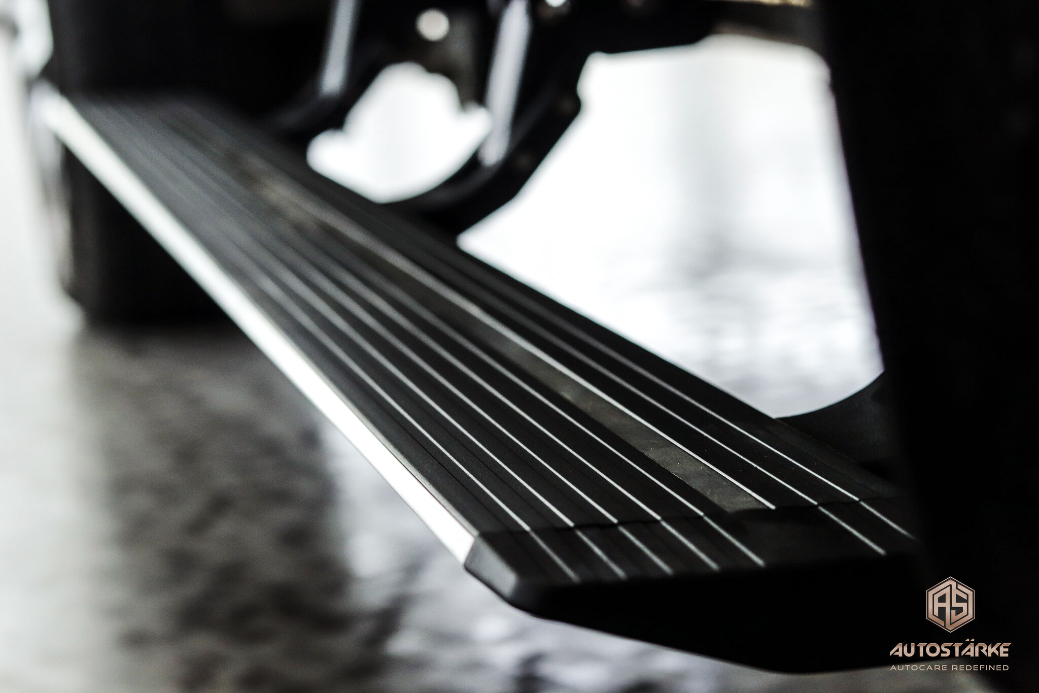 Ford endeavour side foot step