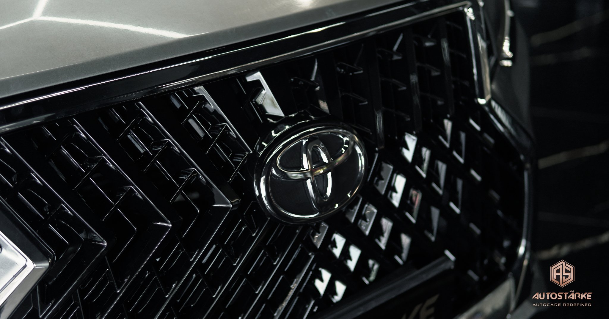 Toyota Innova Crysta Lexus Custom Body Kit