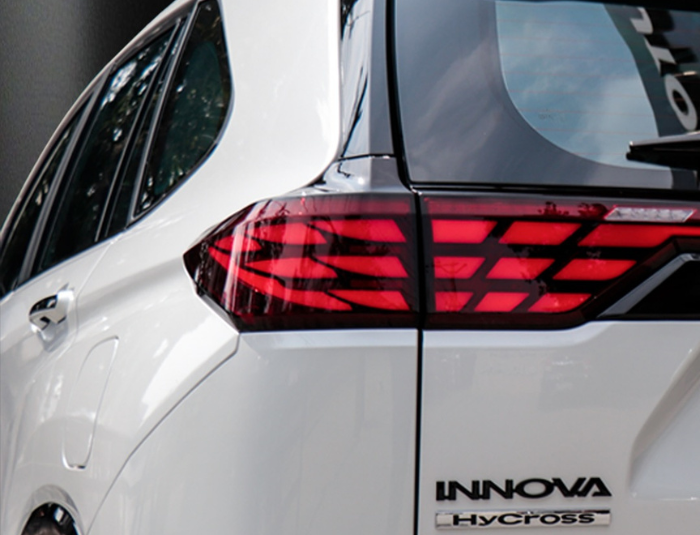 Body Paintwork for Toyota Innova Hycross by Autostarke