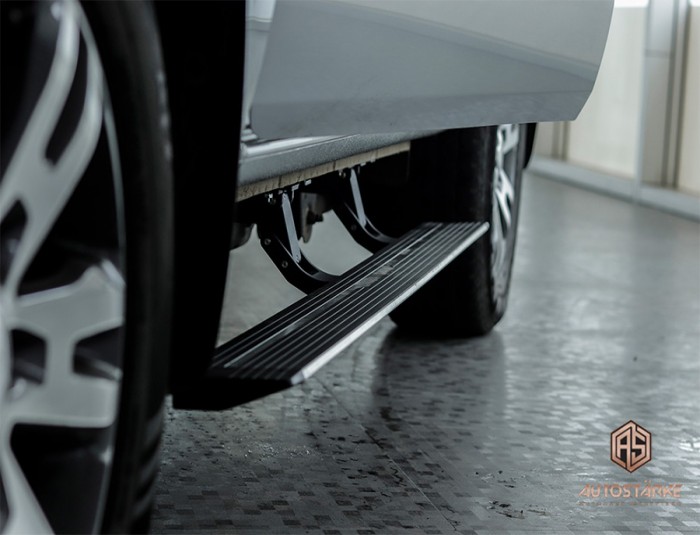 Automatic Side Steps 