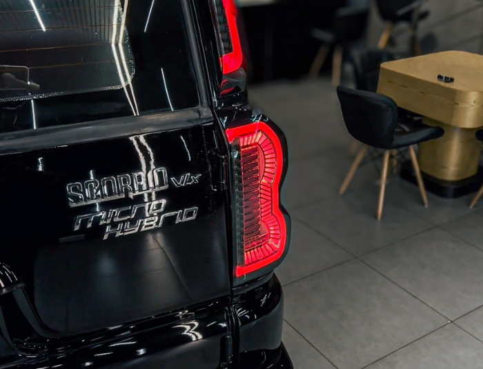 Mahindra Scorpio with Autostarke custom tail-lamps